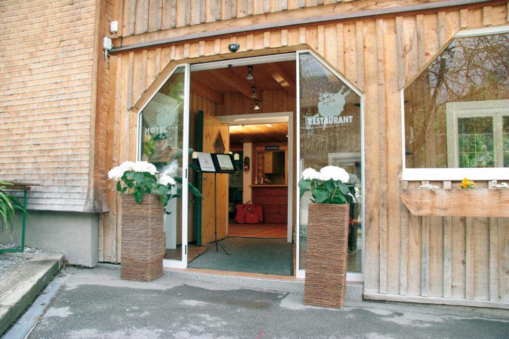 Hotel Gasthaus Schaefle Bürserberg Exterior foto